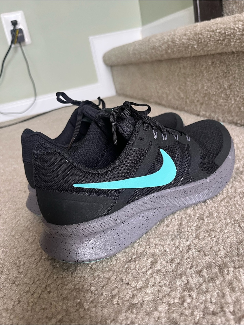 Women’s Nike Swift 3 Running Athletic Shoes - Size 9 - Black & Teal
